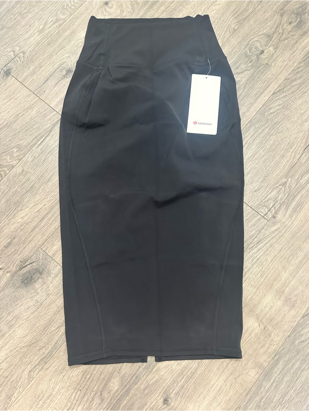 Lululemon nulu high rise midi black Women's Skirt new with tags size 4 - Picture 1 of 2